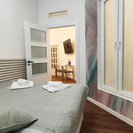 Reina Apartment Valencia Exterior photo