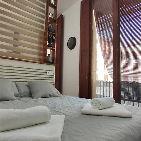 Reina Apartment Valencia Exterior photo
